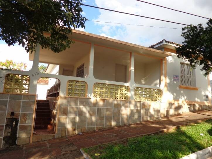 #1738 - Casa para Venda em Piraju - SP