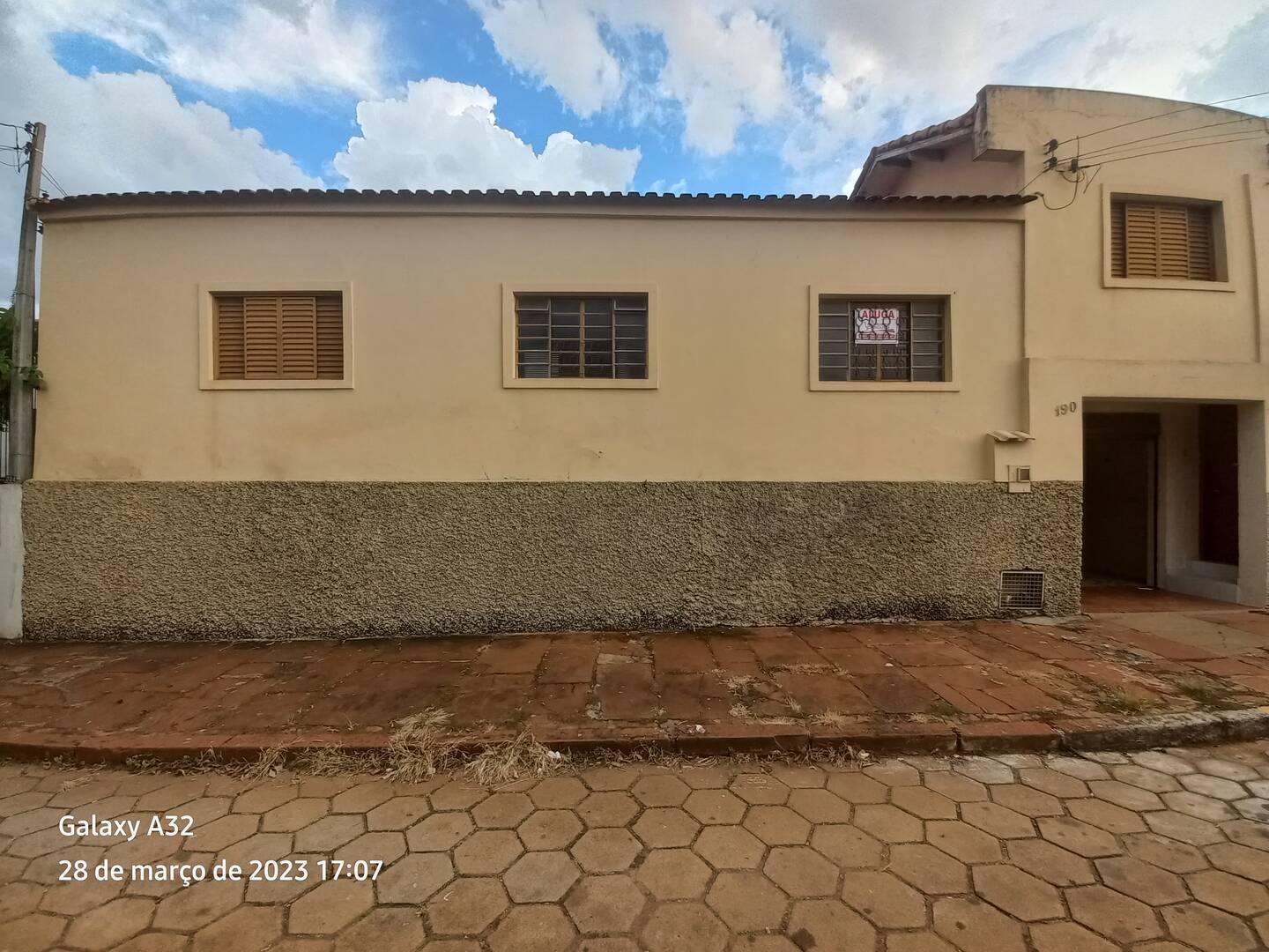 #2496 - Casa para Locação em Piraju - SP