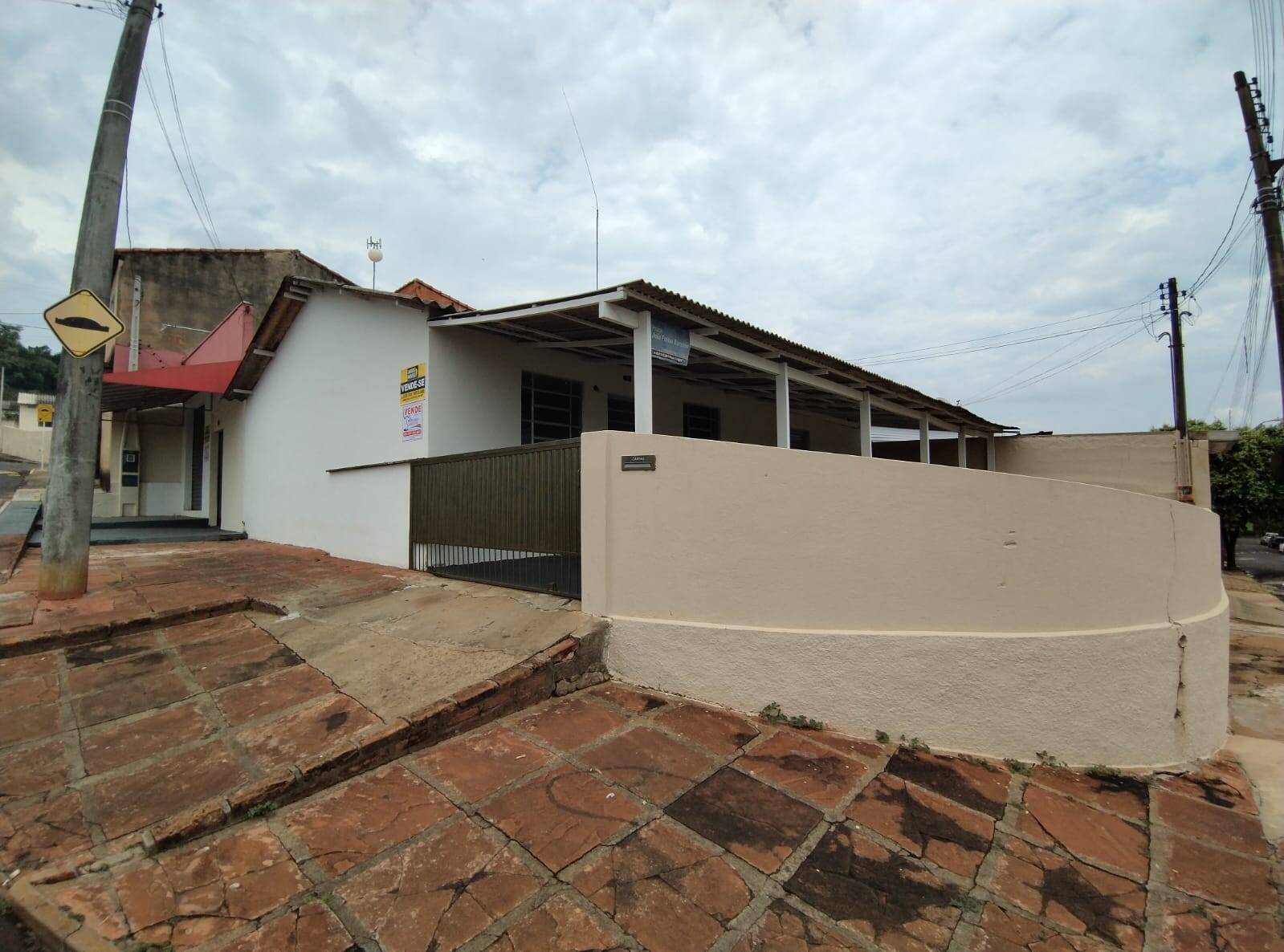 #2600 - Casa para Venda em Piraju - SP