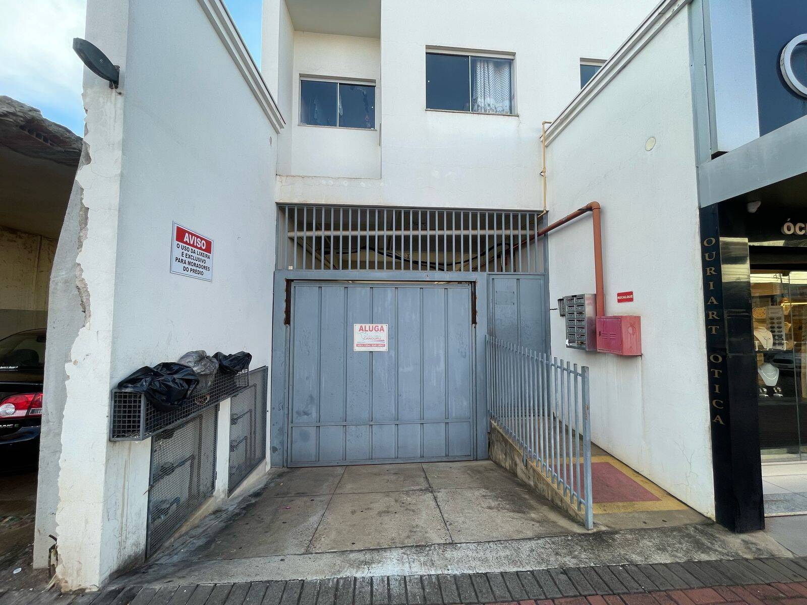 #1570 - Apartamento para Locação em Piraju - SP