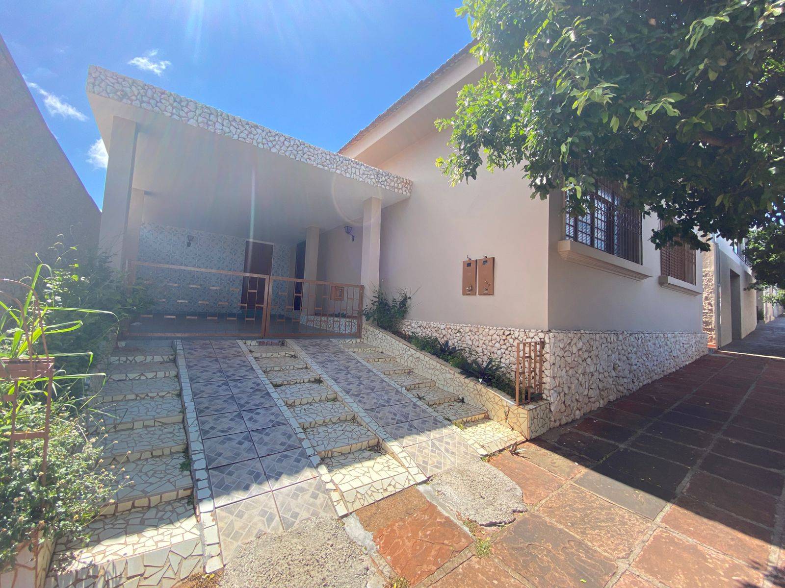 #2984 - Casa para Locação em Piraju - SP