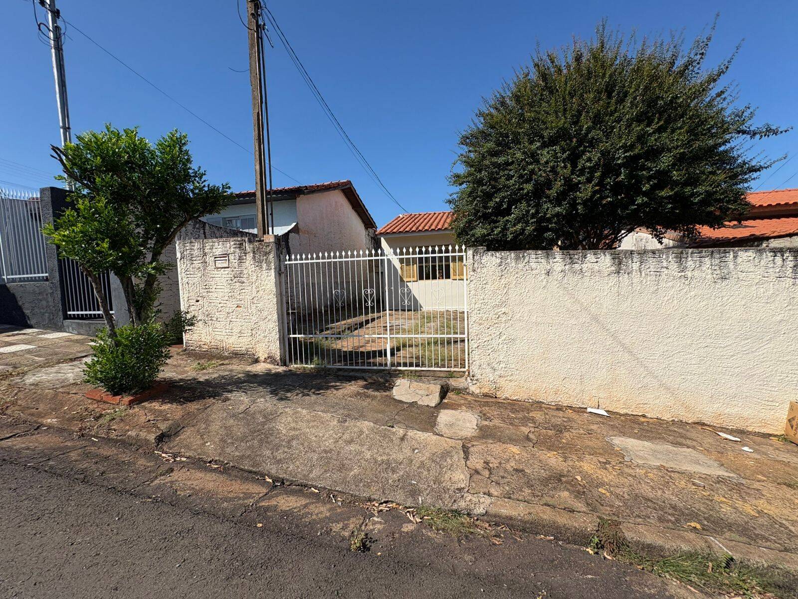 #1969 - Casa para Locação em Piraju - SP