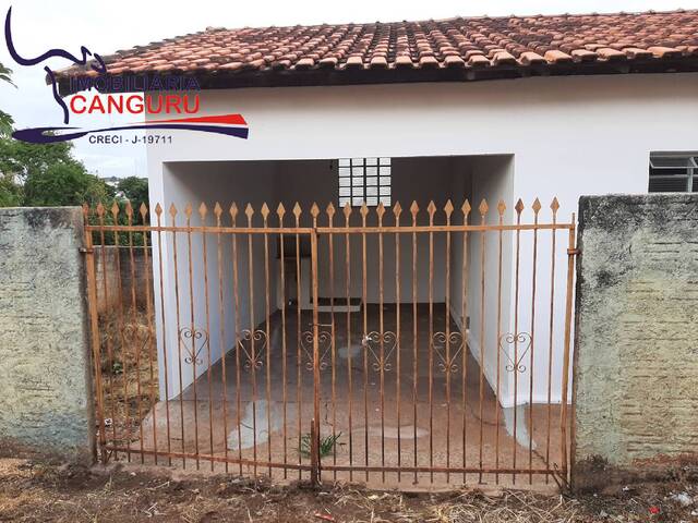 #2356 - Casa para Locação em Piraju - SP - 2