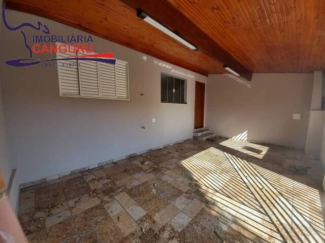 #1949 - Casa para Locação em Piraju - SP - 2