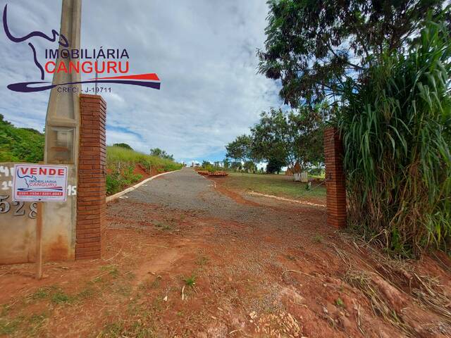 Venda em Condomínio Aquário - Sarutaiá