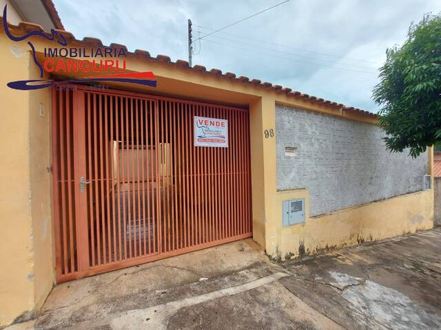#2484 - Casa para Venda em Piraju - SP - 1