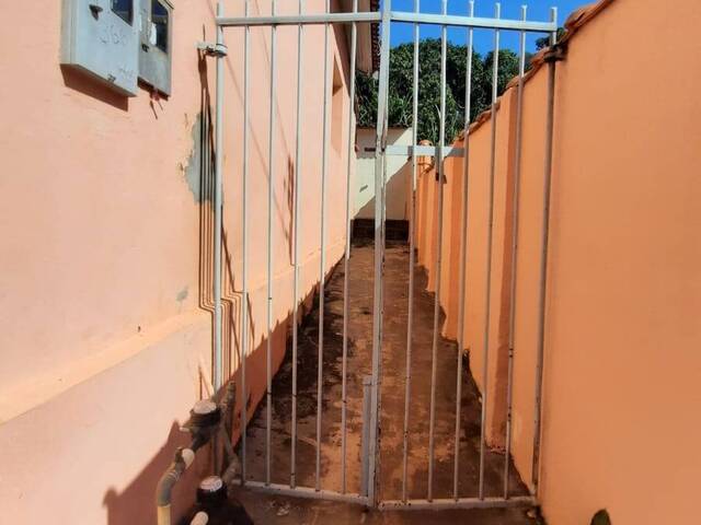 #402 - Casa para Locação em Piraju - SP - 1