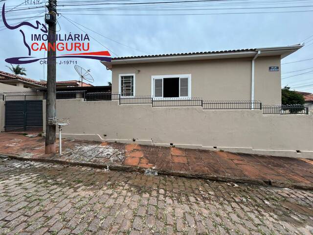 #1521 - Casa para Locação em Piraju - SP - 2