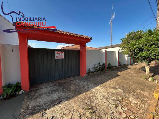 #2932 - Casa para Locação em Piraju - SP - 2