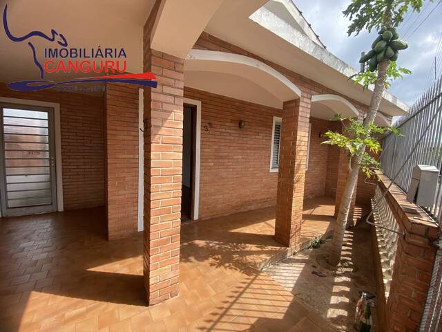 Casa para Venda em Piraju - 2