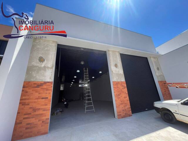 Locação em Vila Cantizani - Piraju