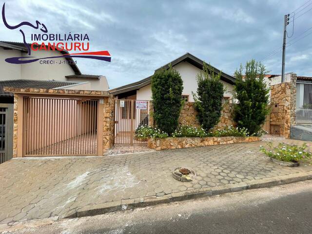 Casa para Venda em Piraju - 2