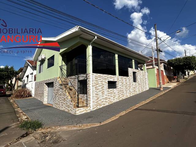 Casa para Venda em Piraju - 2