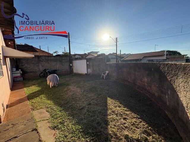 #3081 - Casa para Venda em Piraju - SP - 2