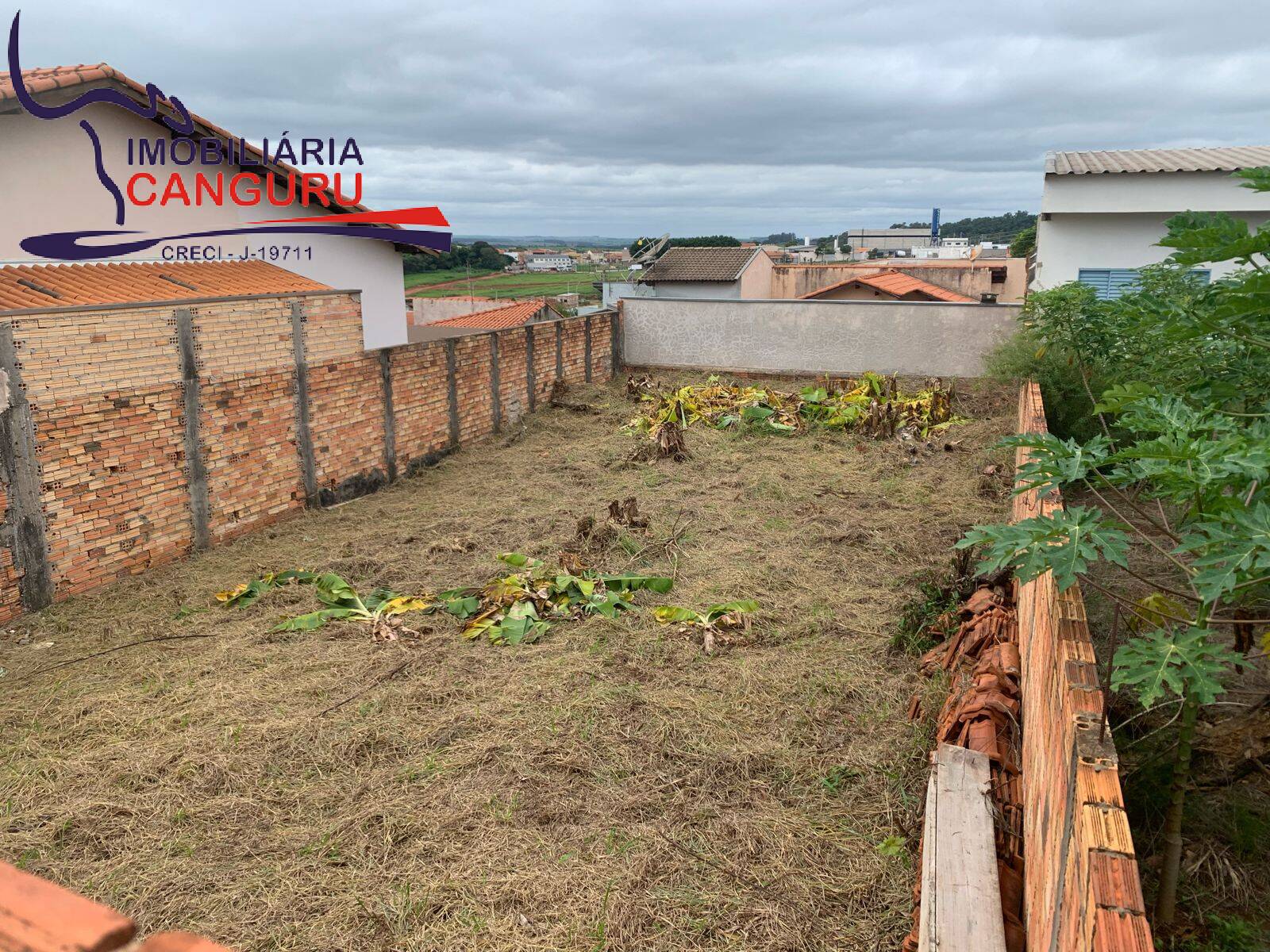 Terreno com 250 m² no Res. José Laino em Piraju-SP