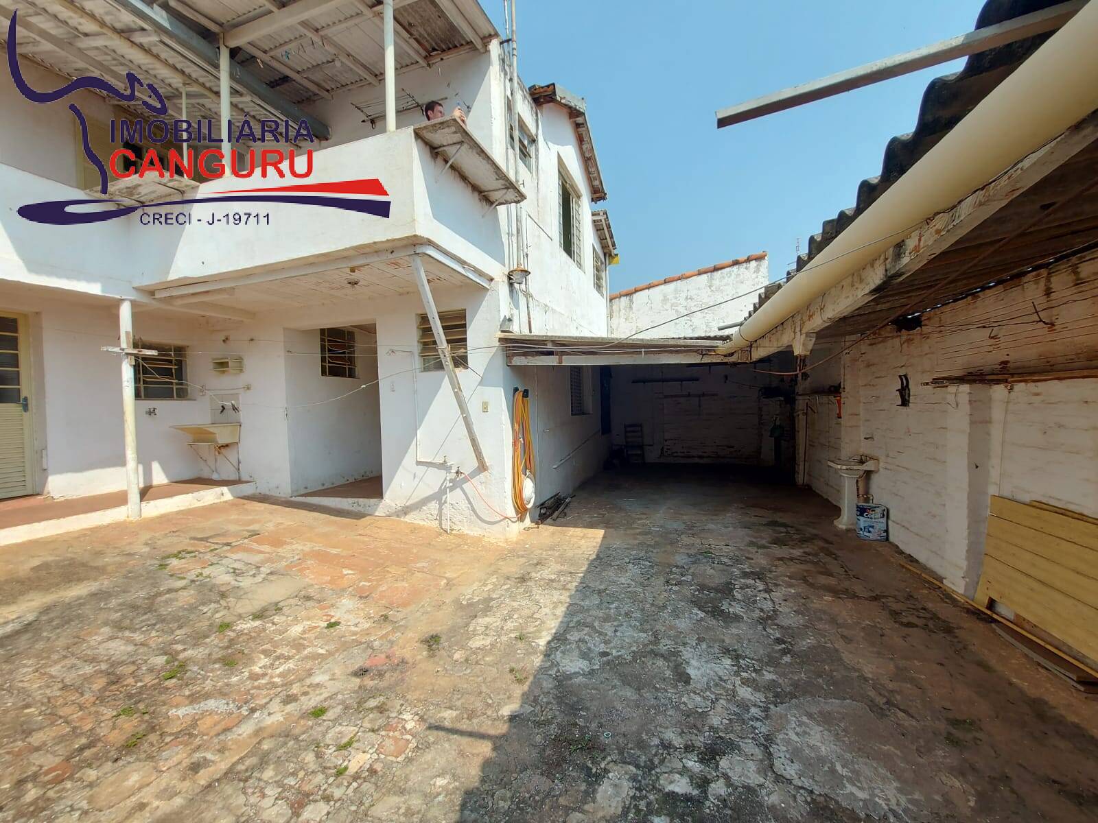 Casa à venda com 5 quartos, 327m² - Foto 18
