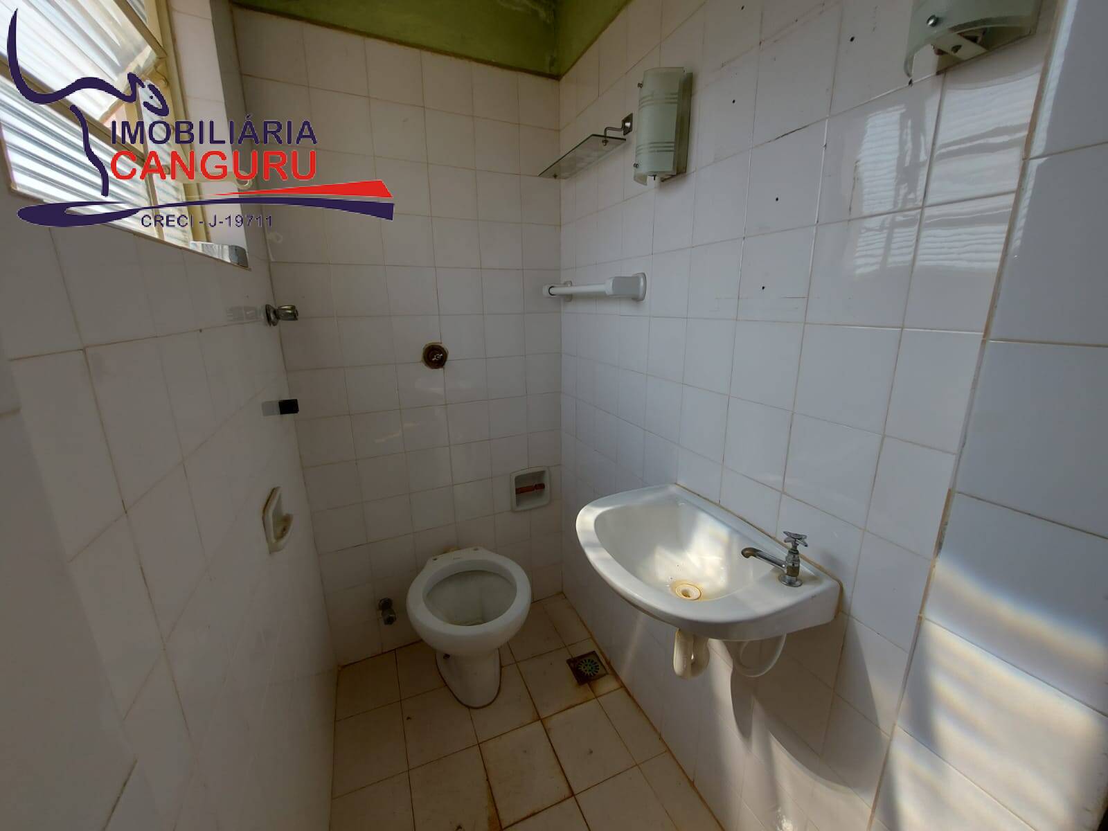 Casa à venda com 5 quartos, 327m² - Foto 11