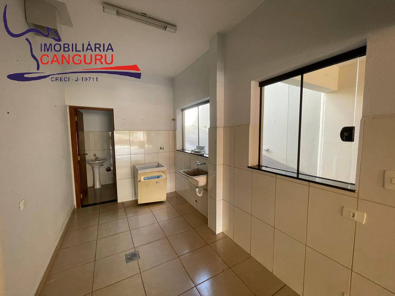 Casa à venda com 4 quartos, 384m² - Foto 30