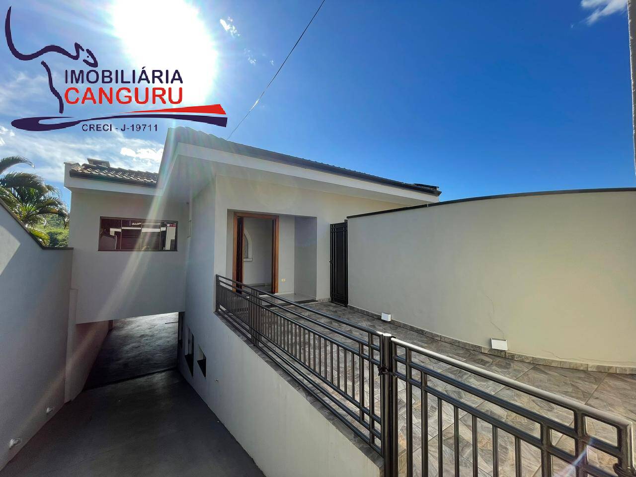 Casa à venda com 4 quartos, 384m² - Foto 4