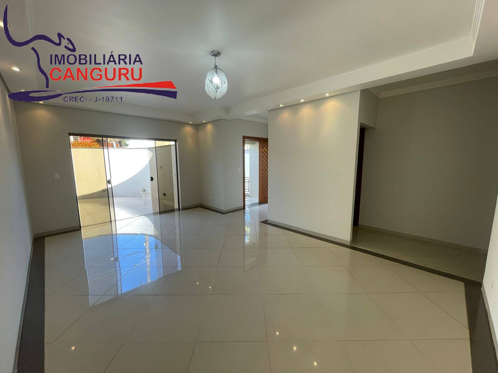 Casa à venda com 4 quartos, 384m² - Foto 7