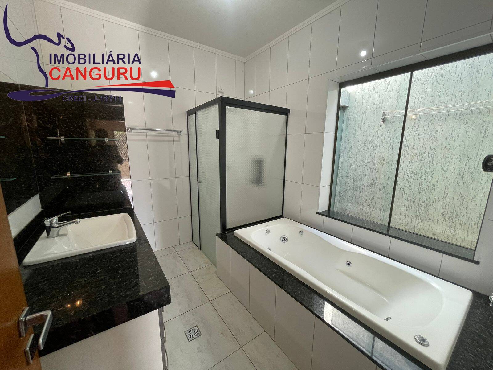 Casa à venda com 4 quartos, 384m² - Foto 23