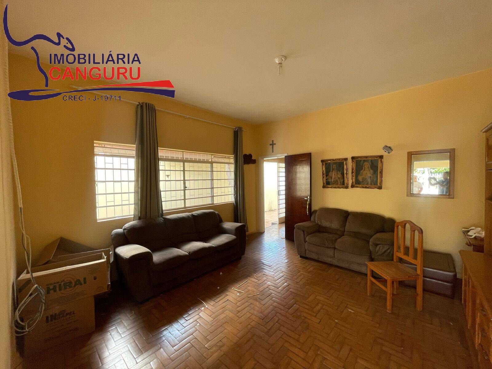 Casa à venda com 4 quartos, 291m² - Foto 4