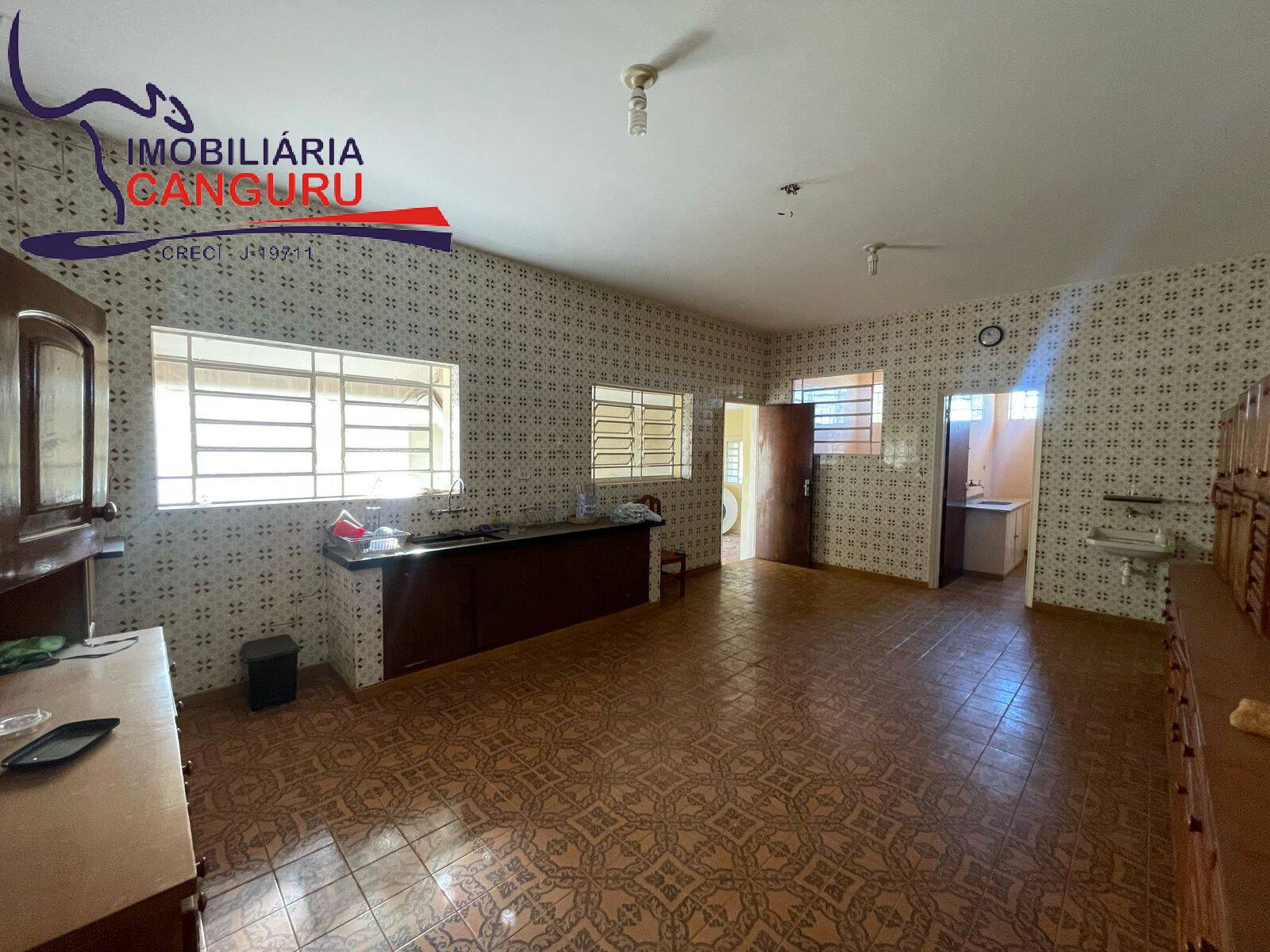 Casa à venda com 4 quartos, 291m² - Foto 8