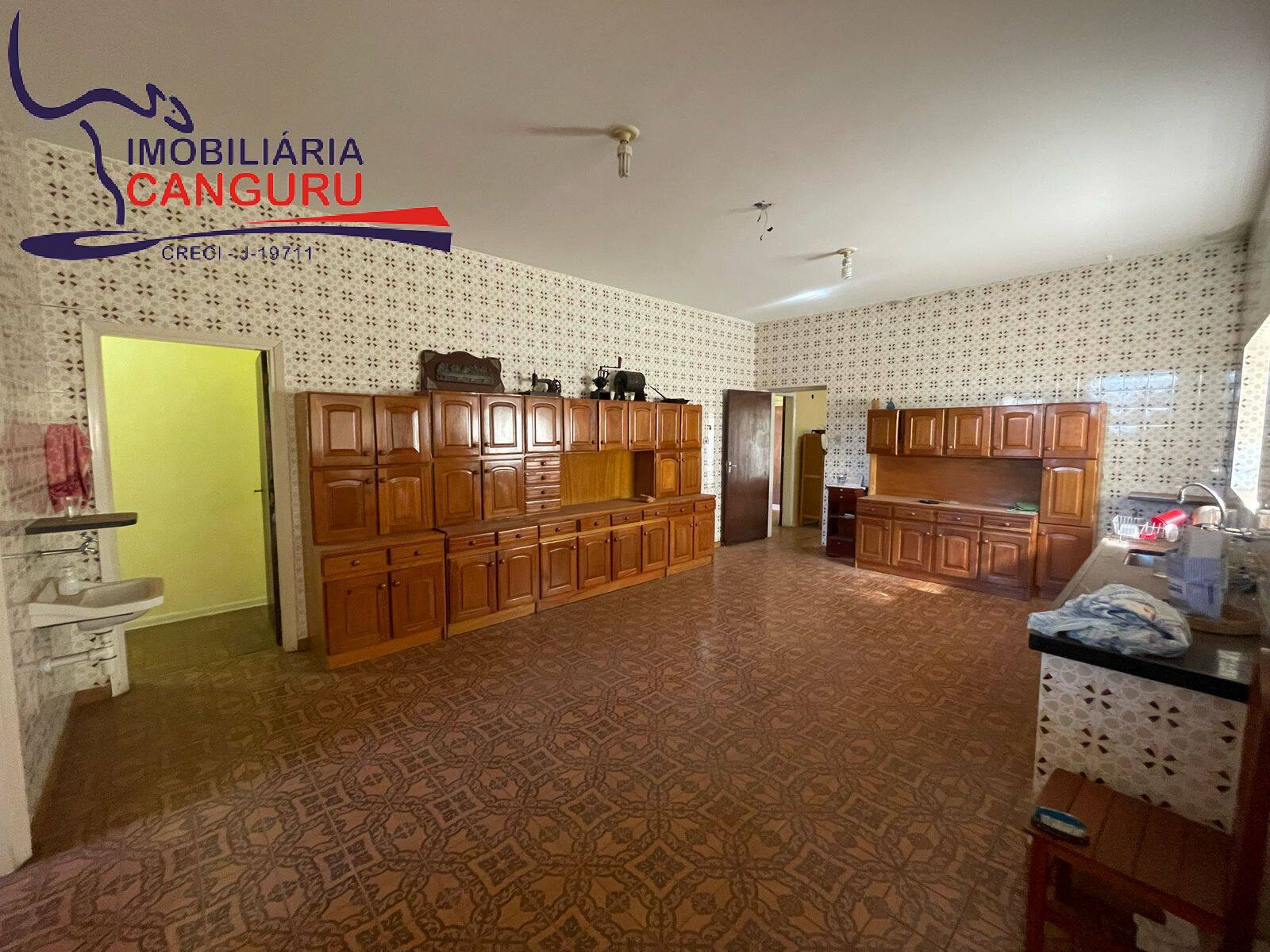 Casa à venda com 4 quartos, 291m² - Foto 9