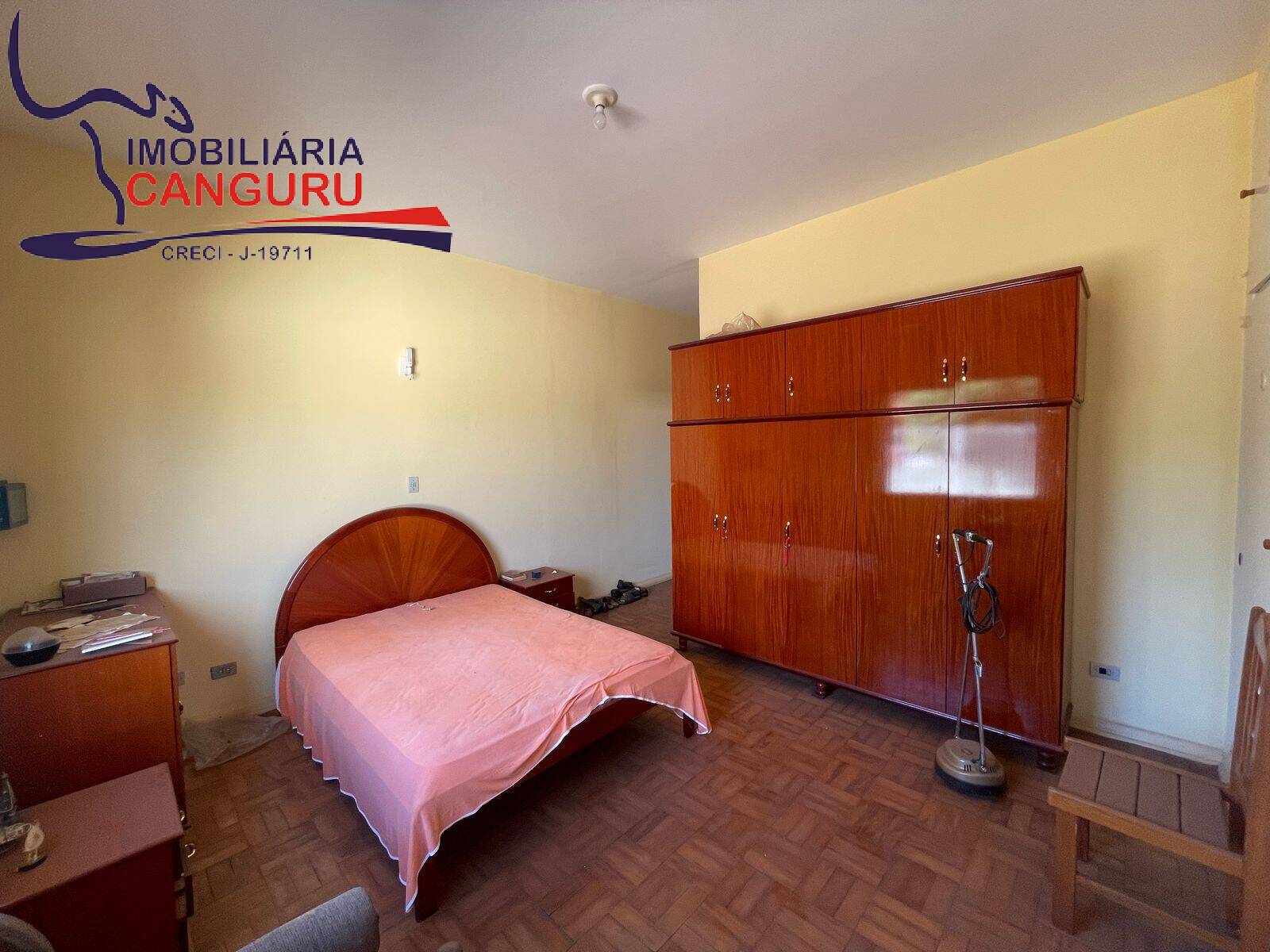 Casa à venda com 4 quartos, 291m² - Foto 16