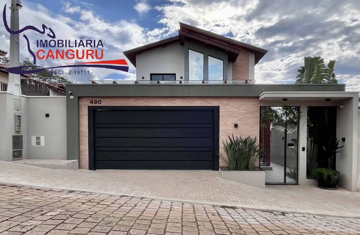 Casa à venda com 4 quartos, 400m² - Foto 1
