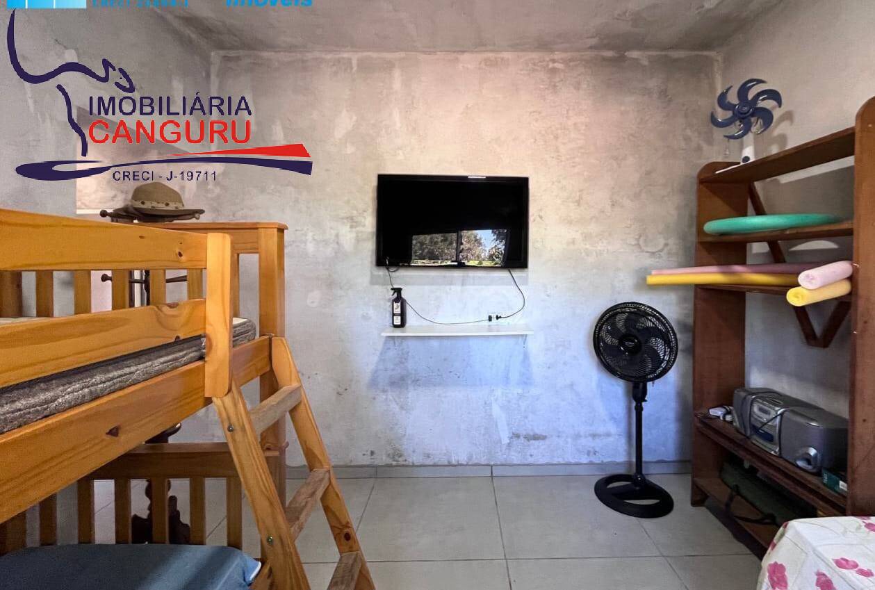 Chácara à venda com 2 quartos, 57m² - Foto 9