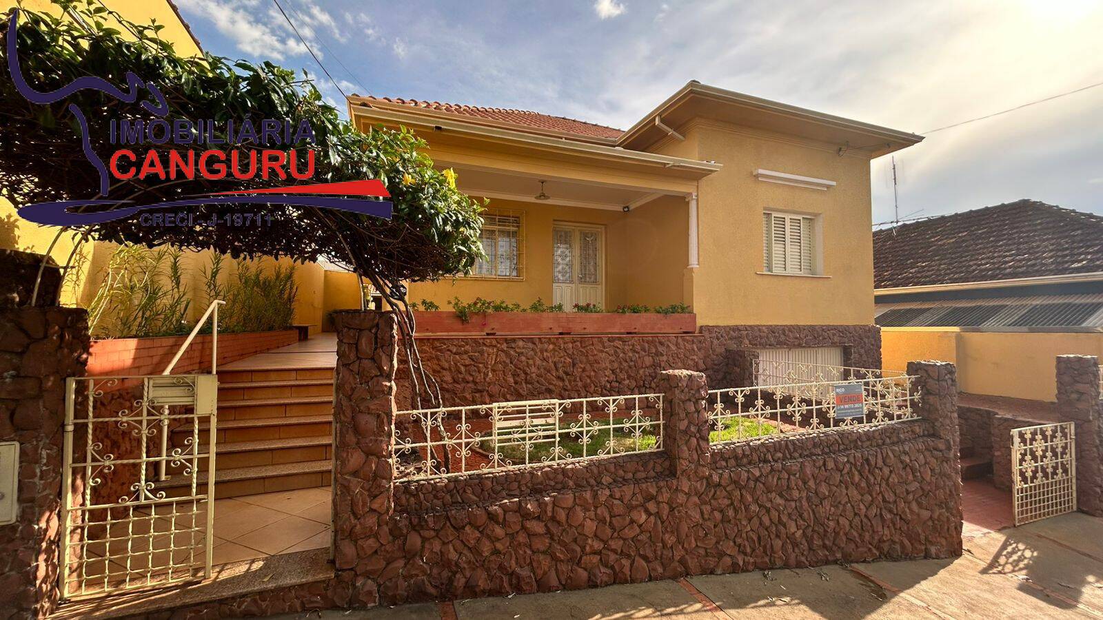 Casa, 4 quartos, 288 m² - Foto 1