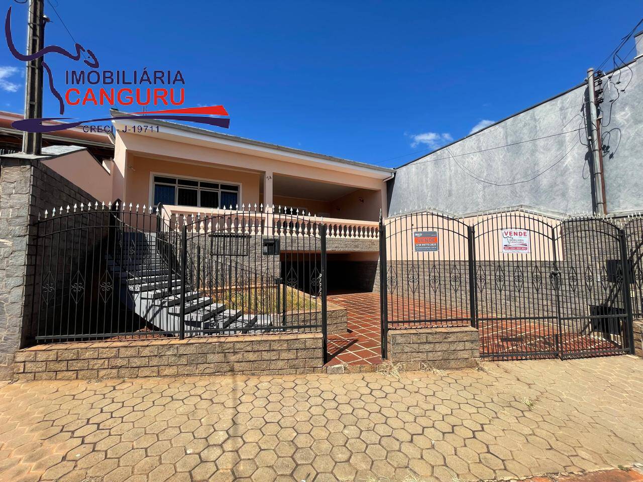 Casa, 3 quartos, 238 m² - Foto 1